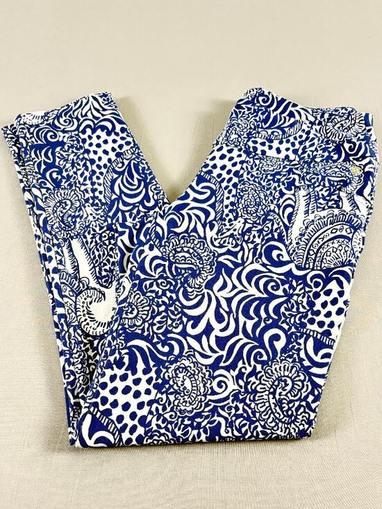 Lilly Pulitzer Pants - Lilly Pulitzer Luxletic Blue White Paisley Tile Print Leggings Pants Size 4